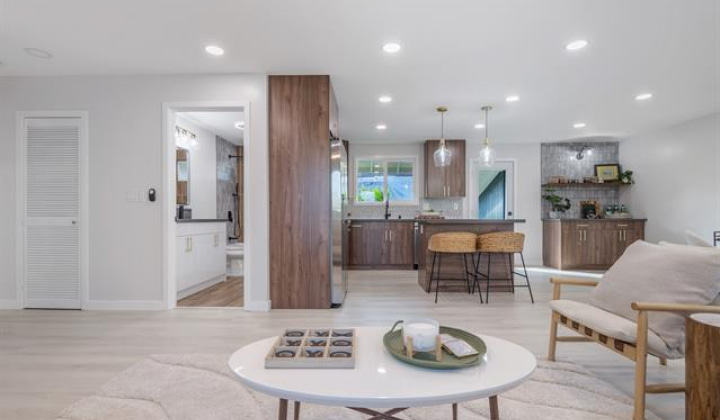 315 Oneawa Street,Kailua,Hawaii,96734,5 Bedrooms Bedrooms,2 BathroomsBathrooms,Single family,Oneawa,18076534