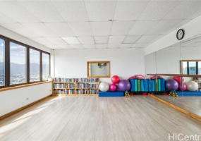 400 Hobron Lane,Honolulu,Hawaii,96815,1 バスルームバスルーム,コンド / タウンハウス,Hobron,22,18077043
