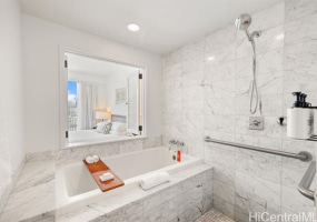 223 Saratoga Road,Honolulu,Hawaii,96815,2 Bedrooms Bedrooms,1 BathroomBathrooms,Condo/Townhouse,Saratoga,33,18077461