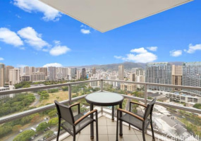 223 Saratoga Road,Honolulu,Hawaii,96815,2 Bedrooms Bedrooms,1 BathroomBathrooms,Condo/Townhouse,Saratoga,33,18077461