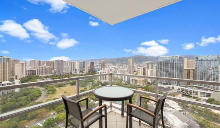 223 Saratoga Road,Honolulu,Hawaii,96815,2 Bedrooms Bedrooms,1 BathroomBathrooms,Condo/Townhouse,Saratoga,33,18077461