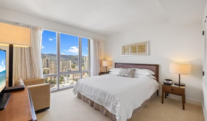 223 Saratoga Road,Honolulu,Hawaii,96815,2 Bedrooms Bedrooms,1 BathroomBathrooms,Condo/Townhouse,Saratoga,33,18077461
