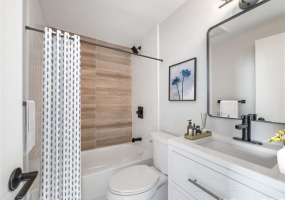 2860 Waialae Avenue,Honolulu,Hawaii,96826,1 Bedroom Bedrooms,1 BathroomBathrooms,Condo/Townhouse,Waialae,3,18077929