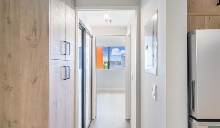 2860 Waialae Avenue,Honolulu,Hawaii,96826,1 Bedroom Bedrooms,1 BathroomBathrooms,Condo/Townhouse,Waialae,3,18077929