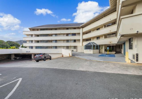 2860 Waialae Avenue,Honolulu,Hawaii,96826,1 Bedroom Bedrooms,1 BathroomBathrooms,Condo/Townhouse,Waialae,3,18077929
