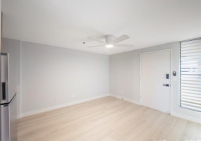 2860 Waialae Avenue,Honolulu,Hawaii,96826,1 Bedroom Bedrooms,1 BathroomBathrooms,Condo/Townhouse,Waialae,3,18077929