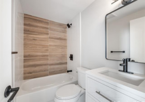 2860 Waialae Avenue,Honolulu,Hawaii,96826,1 Bedroom Bedrooms,1 BathroomBathrooms,Condo/Townhouse,Waialae,3,18077929