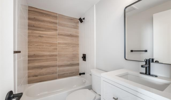 2860 Waialae Avenue,Honolulu,Hawaii,96826,1 Bedroom Bedrooms,1 BathroomBathrooms,Condo/Townhouse,Waialae,3,18077929