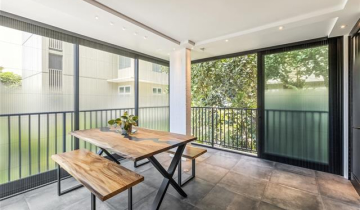 2987 Kalakaua Avenue,Honolulu,Hawaii,96815,1 Bedroom Bedrooms,1 BathroomBathrooms,Condo/Townhouse,Kalakaua,2,18078735