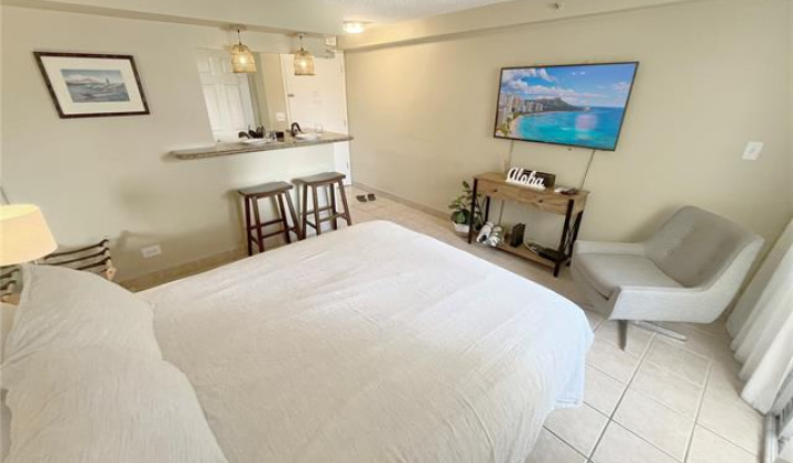 2450 Prince Edward Street,Honolulu,Hawaii,96815,1 BathroomBathrooms,Condo/Townhouse,Prince Edward,9,18079230