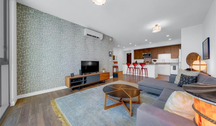 988 Halekauwila Street,Honolulu,Hawaii,96814,3 Bedrooms Bedrooms,2 BathroomsBathrooms,Condo/Townhouse,Halekauwila,42,18080799