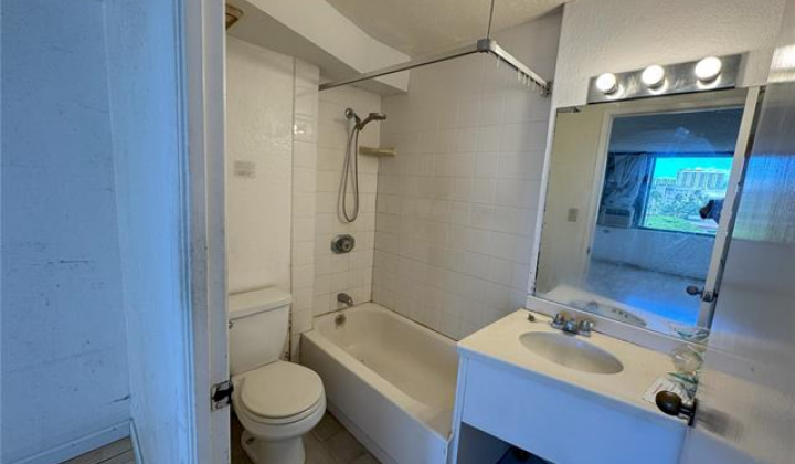 444 Niu Street,Honolulu,Hawaii,96815,1 バスルームバスルーム,コンド / タウンハウス,Niu,8,18526664