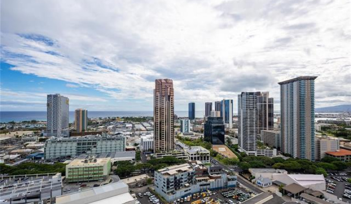 801 King Street,Honolulu,Hawaii,96813,2 Bedrooms Bedrooms,2 BathroomsBathrooms,Condo/Townhouse,King,30,18082729