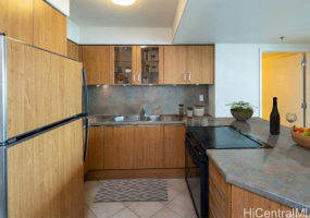 801 King Street,Honolulu,Hawaii,96813,2 Bedrooms Bedrooms,2 BathroomsBathrooms,Condo/Townhouse,King,30,18082729