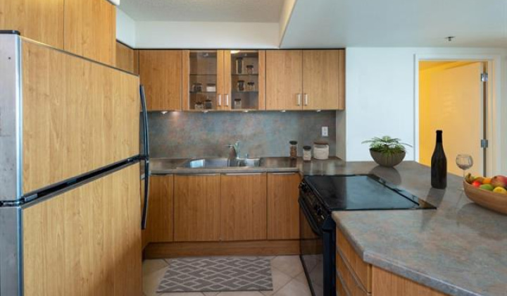 801 King Street,Honolulu,Hawaii,96813,2 Bedrooms Bedrooms,2 BathroomsBathrooms,Condo/Townhouse,King,30,18082729