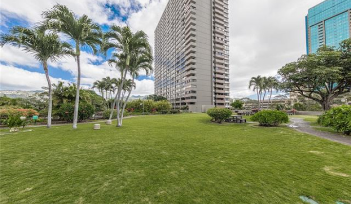 55 Kukui Street,Honolulu,Hawaii,96813,2 Bedrooms Bedrooms,1 BathroomBathrooms,Condo/Townhouse,Kukui,26,18083392