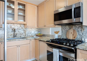 910 Kapahulu Avenue,Honolulu,Hawaii,96816,3 ベッドルーム ベッドルーム,2 バスルームバスルーム,コンド / タウンハウス,Kapahulu,5,18084173