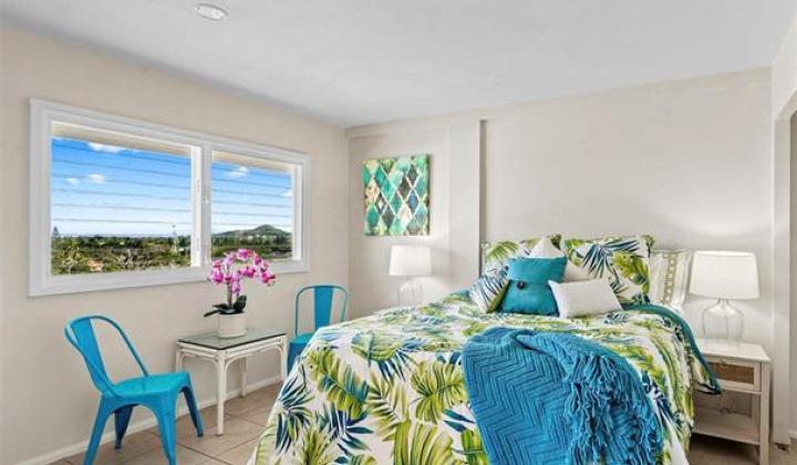 14 Aulike Street,Kailua,Hawaii,96734,2 Bedrooms Bedrooms,1 BathroomBathrooms,Condo/Townhouse,Aulike,9,19240294