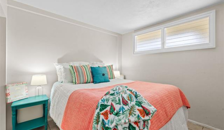 14 Aulike Street,Kailua,Hawaii,96734,2 Bedrooms Bedrooms,1 BathroomBathrooms,Condo/Townhouse,Aulike,9,19240294