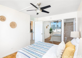 910 Kapahulu Avenue,Honolulu,Hawaii,96816,3 ベッドルーム ベッドルーム,2 バスルームバスルーム,コンド / タウンハウス,Kapahulu,5,18084173
