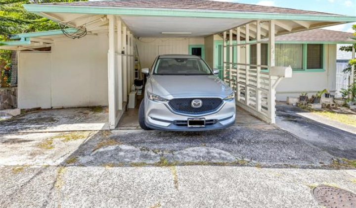2417 Naai Street,Honolulu,Hawaii,96819,8 Bedrooms Bedrooms,4 BathroomsBathrooms,Single family,Naai,18084458
