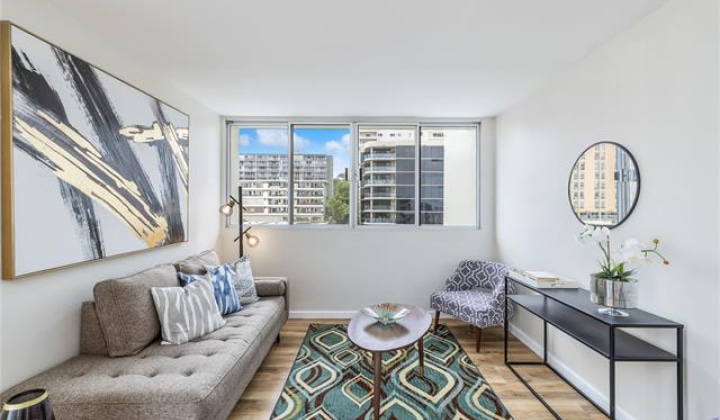 1069 Spencer Street,Honolulu,Hawaii,96822,2 Bedrooms Bedrooms,1 BathroomBathrooms,Condo/Townhouse,Spencer,10,18085006
