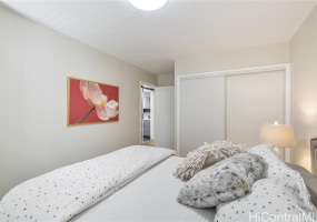 1069 Spencer Street,Honolulu,Hawaii,96822,2 Bedrooms Bedrooms,1 BathroomBathrooms,Condo/Townhouse,Spencer,10,18085006