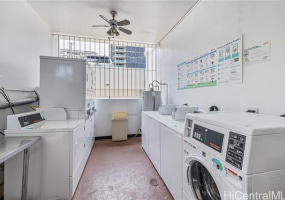 1069 Spencer Street,Honolulu,Hawaii,96822,2 Bedrooms Bedrooms,1 BathroomBathrooms,Condo/Townhouse,Spencer,10,18085006