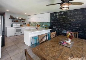 587 Pakala Street,Honolulu,Hawaii,96825,5 ベッドルーム ベッドルーム,3 バスルームバスルーム,一戸建て,Pakala,18085776