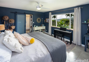 587 Pakala Street,Honolulu,Hawaii,96825,5 ベッドルーム ベッドルーム,3 バスルームバスルーム,一戸建て,Pakala,18085776