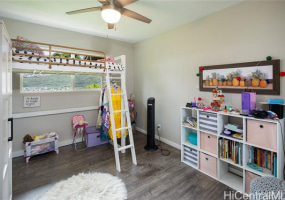 587 Pakala Street,Honolulu,Hawaii,96825,5 ベッドルーム ベッドルーム,3 バスルームバスルーム,一戸建て,Pakala,18085776