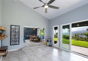 587 Pakala Street,Honolulu,Hawaii,96825,5 ベッドルーム ベッドルーム,3 バスルームバスルーム,一戸建て,Pakala,18085776