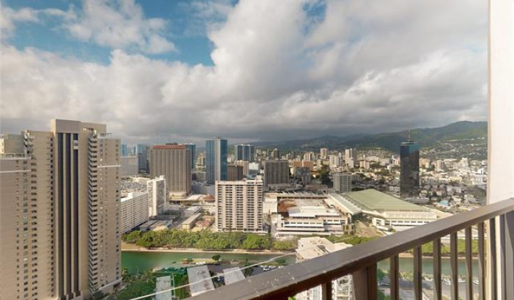411 Hobron Lane,Honolulu,Hawaii,96815,2 ベッドルーム ベッドルーム,1 バスルームバスルーム,コンド / タウンハウス,Hobron,38,19245017