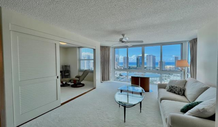 801 King Street,Honolulu,Hawaii,96813,2 ベッドルーム ベッドルーム,2 バスルームバスルーム,コンド / タウンハウス,King,29,19246068