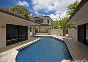5939 Kalanianaole Highway,Honolulu,Hawaii,96821,4 ベッドルーム ベッドルーム,4 バスルームバスルーム,一戸建て,Kalanianaole,18086637
