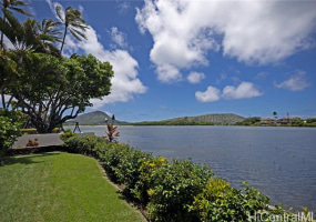 5939 Kalanianaole Highway,Honolulu,Hawaii,96821,4 ベッドルーム ベッドルーム,4 バスルームバスルーム,一戸建て,Kalanianaole,18086637
