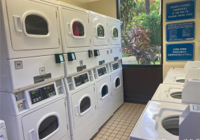 300 Wai Nani Way,Honolulu,Hawaii,96815,1 BathroomBathrooms,Condo/Townhouse,Wai Nani,9,18087274