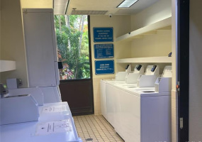 300 Wai Nani Way,Honolulu,Hawaii,96815,1 BathroomBathrooms,Condo/Townhouse,Wai Nani,9,18087274