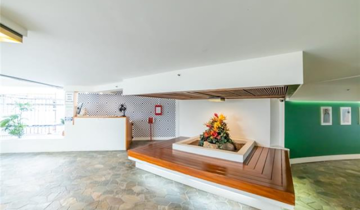 2463 Kuhio Avenue,Honolulu,Hawaii,96815,1 BathroomBathrooms,Condo/Townhouse,Kuhio,11,18087594