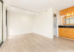 2100 Date Street,Honolulu,Hawaii,96826,2 ベッドルーム ベッドルーム,2 バスルームバスルーム,コンド / タウンハウス,Date,705,18088308