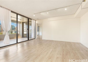 2100 Date Street,Honolulu,Hawaii,96826,2 ベッドルーム ベッドルーム,2 バスルームバスルーム,コンド / タウンハウス,Date,705,18088308