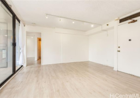 2100 Date Street,Honolulu,Hawaii,96826,2 ベッドルーム ベッドルーム,2 バスルームバスルーム,コンド / タウンハウス,Date,705,18088308