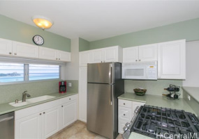 2161 Kalia Road,Honolulu,Hawaii,96815,1 Bedroom Bedrooms,1 BathroomBathrooms,Condo/Townhouse,Kalia,13,18088744