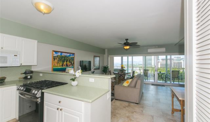 2161 Kalia Road,Honolulu,Hawaii,96815,1 Bedroom Bedrooms,1 BathroomBathrooms,Condo/Townhouse,Kalia,13,18088744