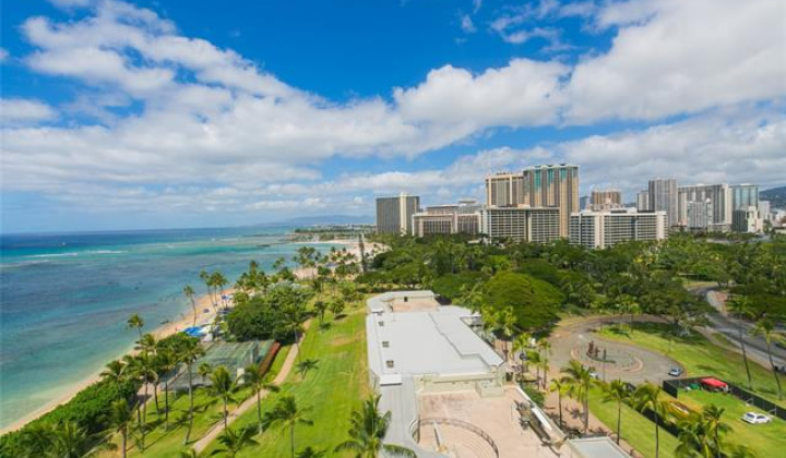 2161 Kalia Road,Honolulu,Hawaii,96815,1 Bedroom Bedrooms,1 BathroomBathrooms,Condo/Townhouse,Kalia,13,18088744