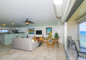 2161 Kalia Road,Honolulu,Hawaii,96815,1 Bedroom Bedrooms,1 BathroomBathrooms,Condo/Townhouse,Kalia,13,18088744