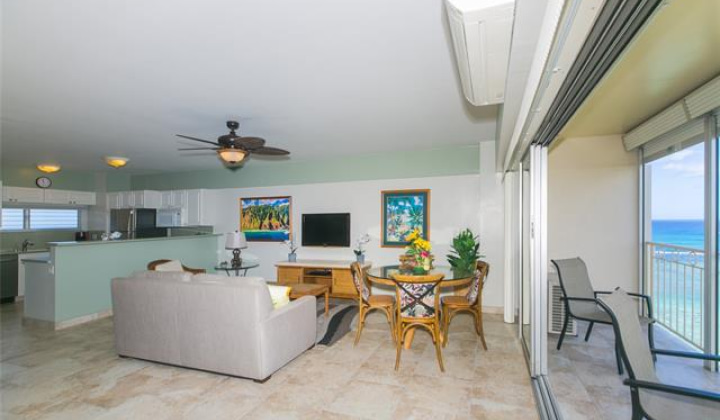 2161 Kalia Road,Honolulu,Hawaii,96815,1 Bedroom Bedrooms,1 BathroomBathrooms,Condo/Townhouse,Kalia,13,18088744