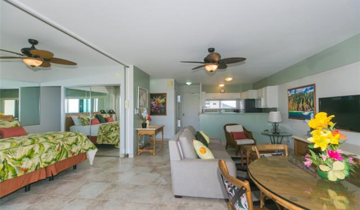 2161 Kalia Road,Honolulu,Hawaii,96815,1 Bedroom Bedrooms,1 BathroomBathrooms,Condo/Townhouse,Kalia,13,18088744