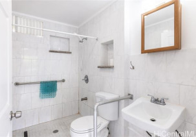 2777 Kalihi Street,Honolulu,Hawaii,96819,14 Bedrooms Bedrooms,8 BathroomsBathrooms,Single family,Kalihi,18088826
