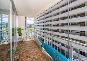 2415 Ala Wai Boulevard,Honolulu,Hawaii,96815,2 ベッドルーム ベッドルーム,1 バスルームバスルーム,コンド / タウンハウス,Ala Wai,8,18088962